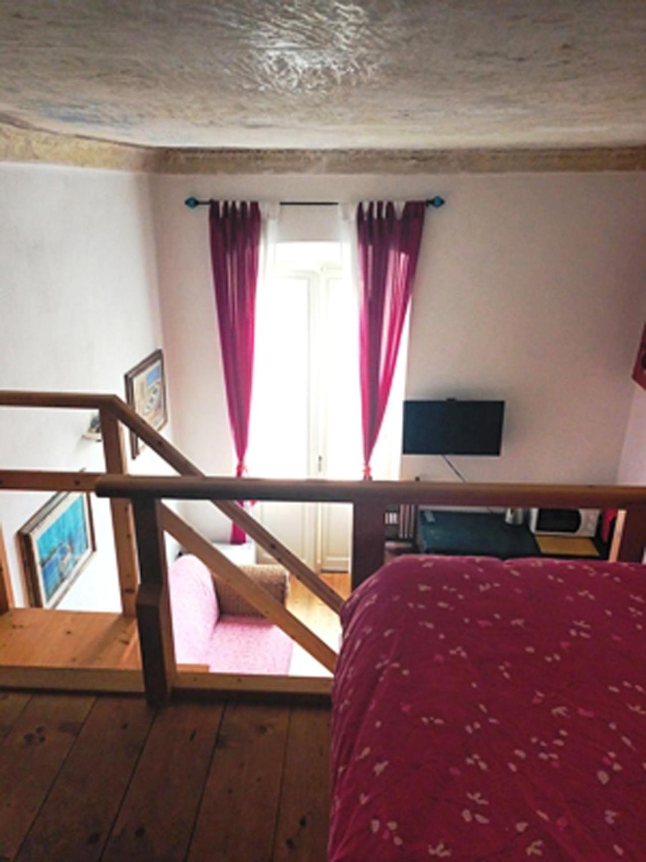 B&B Le Finestre Su Via Cavour Sassari Quarto foto