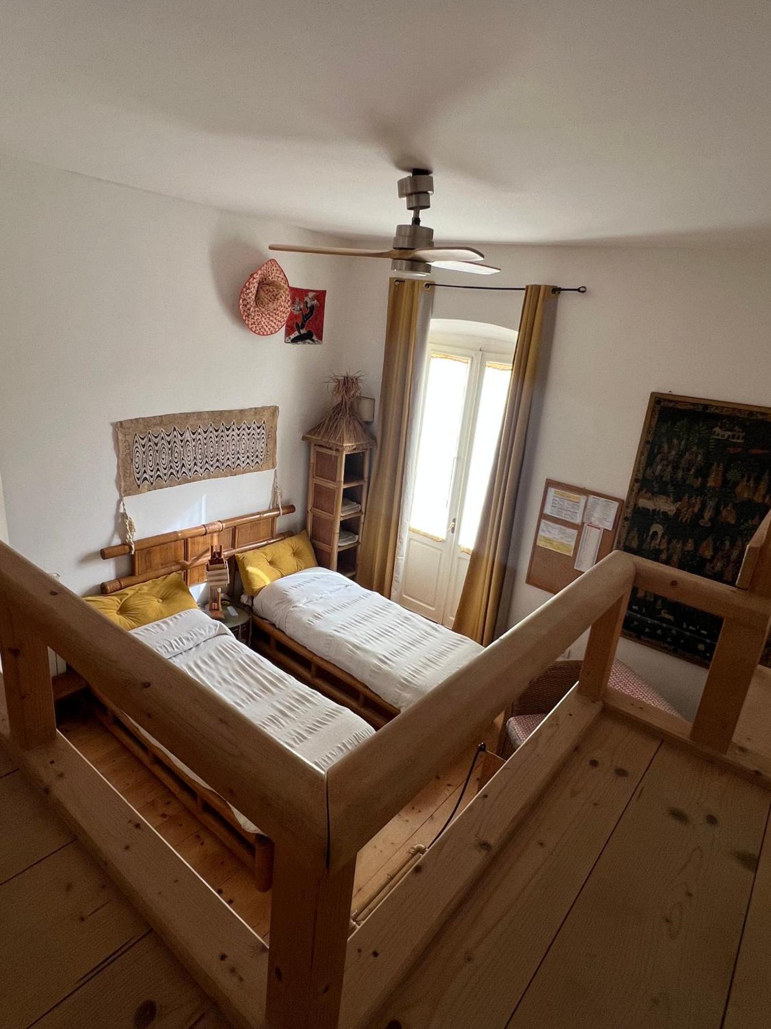 B&B Le Finestre Su Via Cavour Sassari Quarto foto