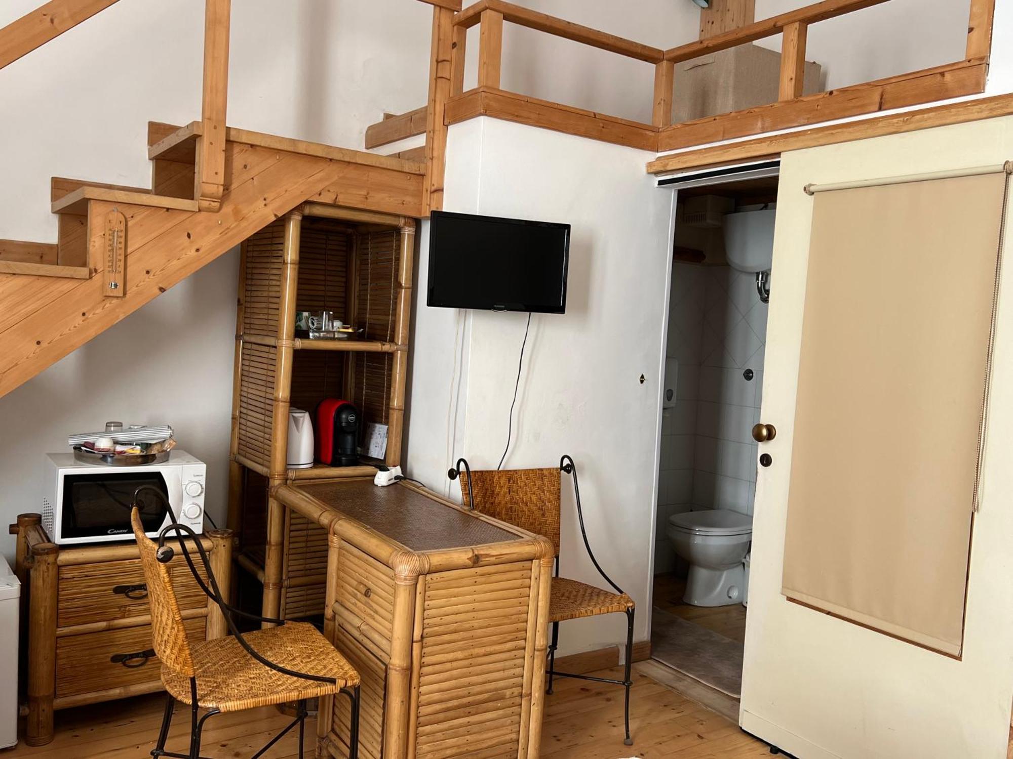B&B Le Finestre Su Via Cavour Sassari Quarto foto