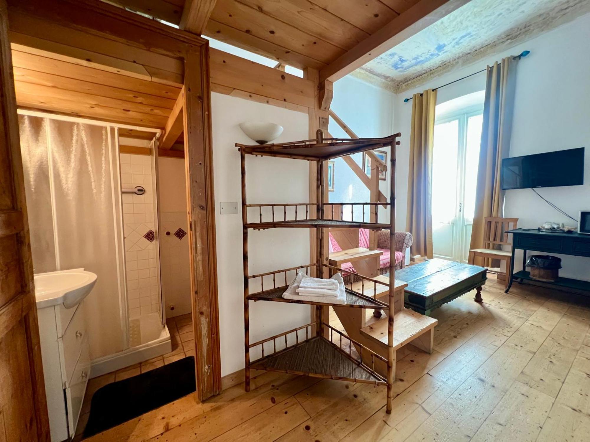 B&B Le Finestre Su Via Cavour Sassari Quarto foto
